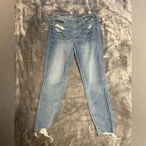NWOT! American Eagle Distressed Soft Knit Jegging 10 x-short
